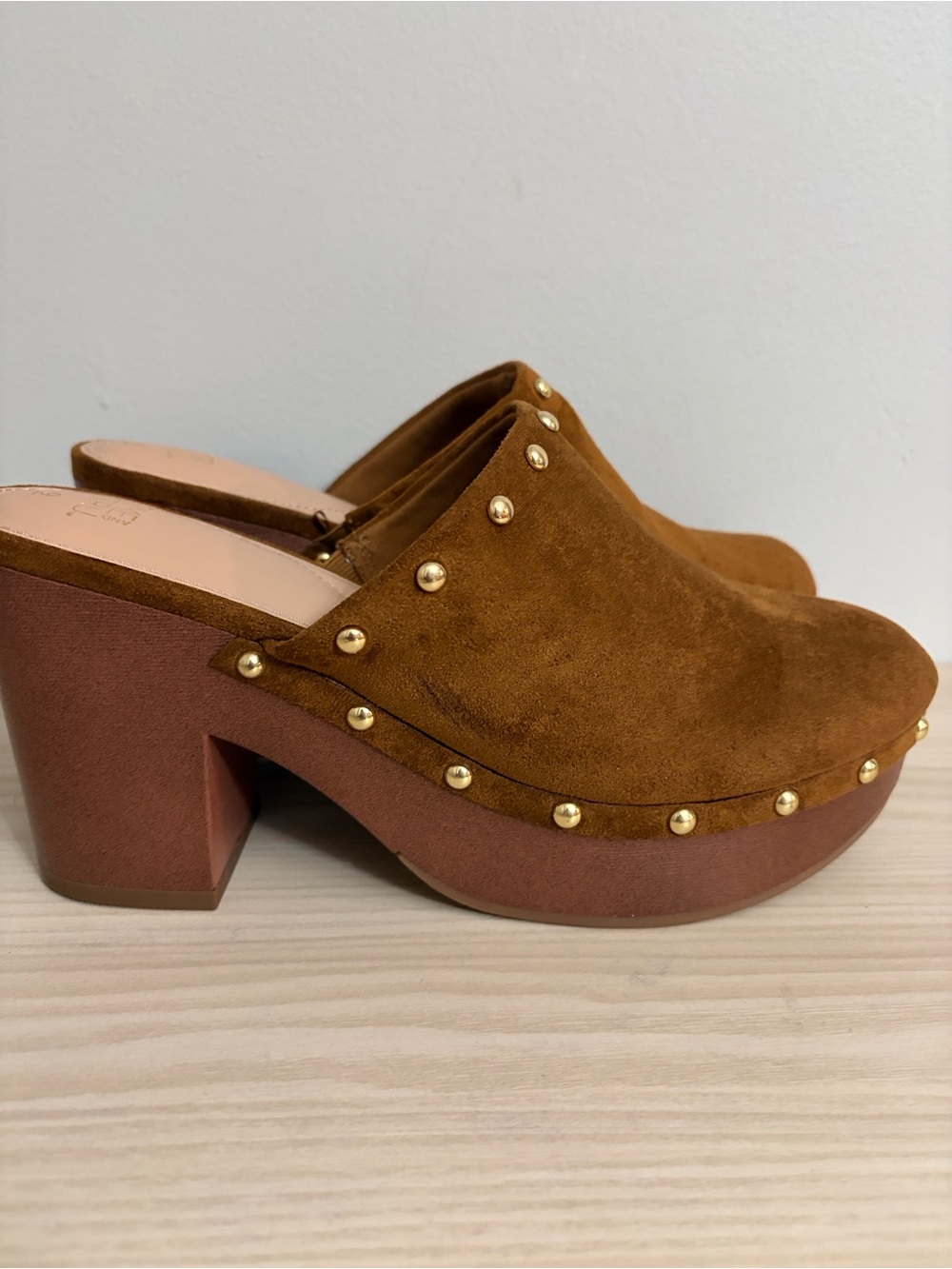 Time and Tru Women's Studded Kitten Heel Mules Brown US 11 NWT